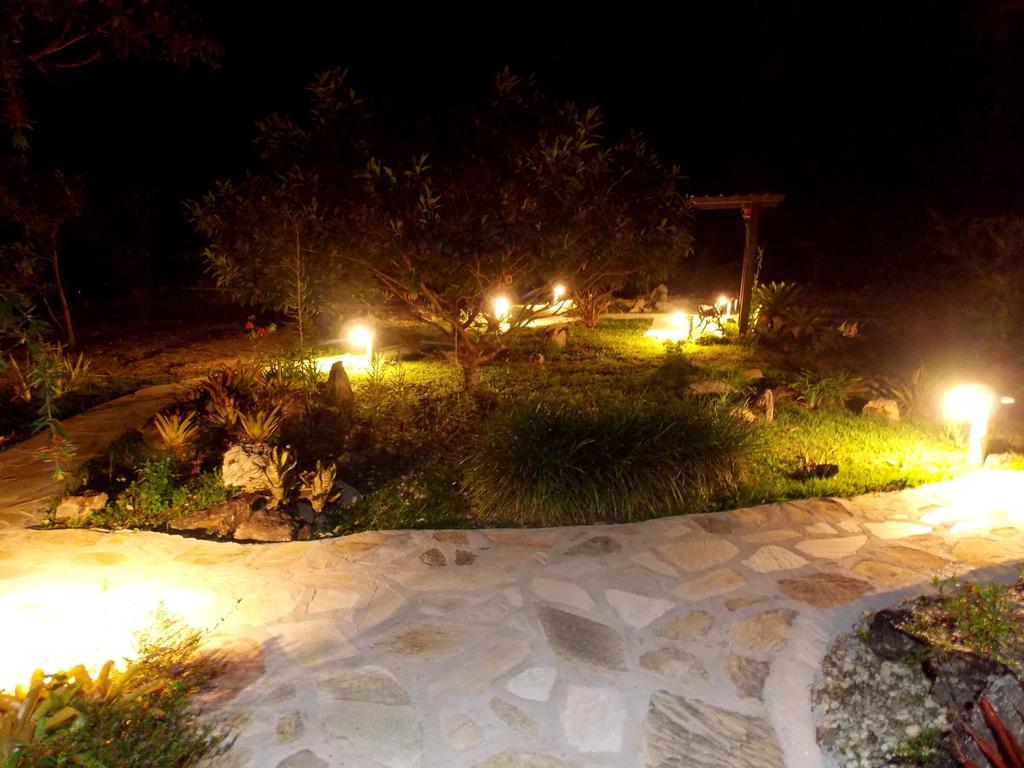 Pousada Vila dos Ipês Cavalcante Quarto foto
