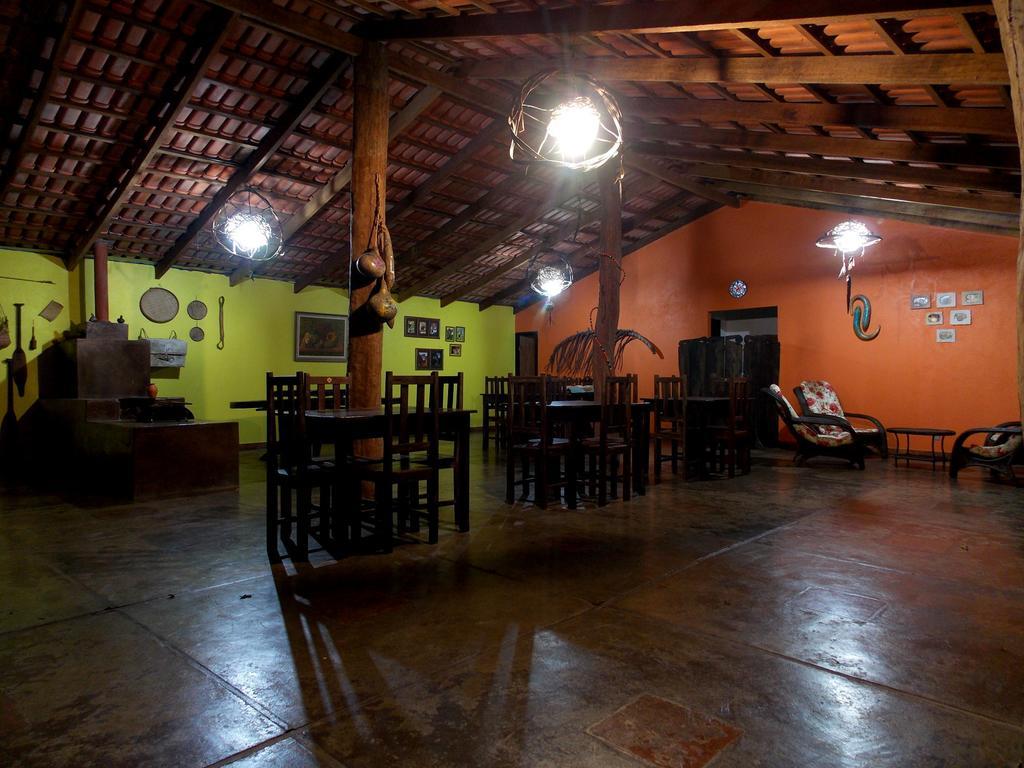 Pousada Vila dos Ipês Cavalcante Quarto foto