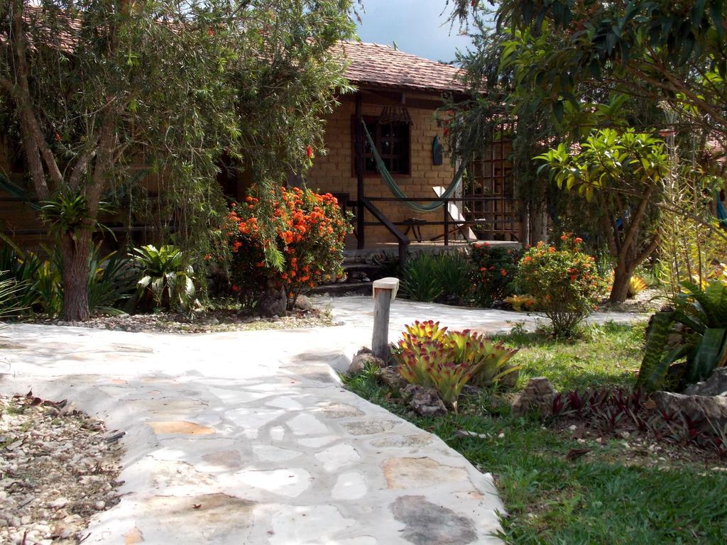 Pousada Vila dos Ipês Cavalcante Quarto foto